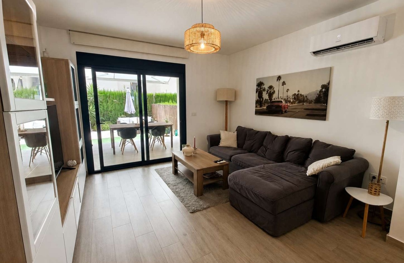 Wiederverkauf - Wohnung / Apartment -
San Miguel de Salinas - Las Comunicaciones