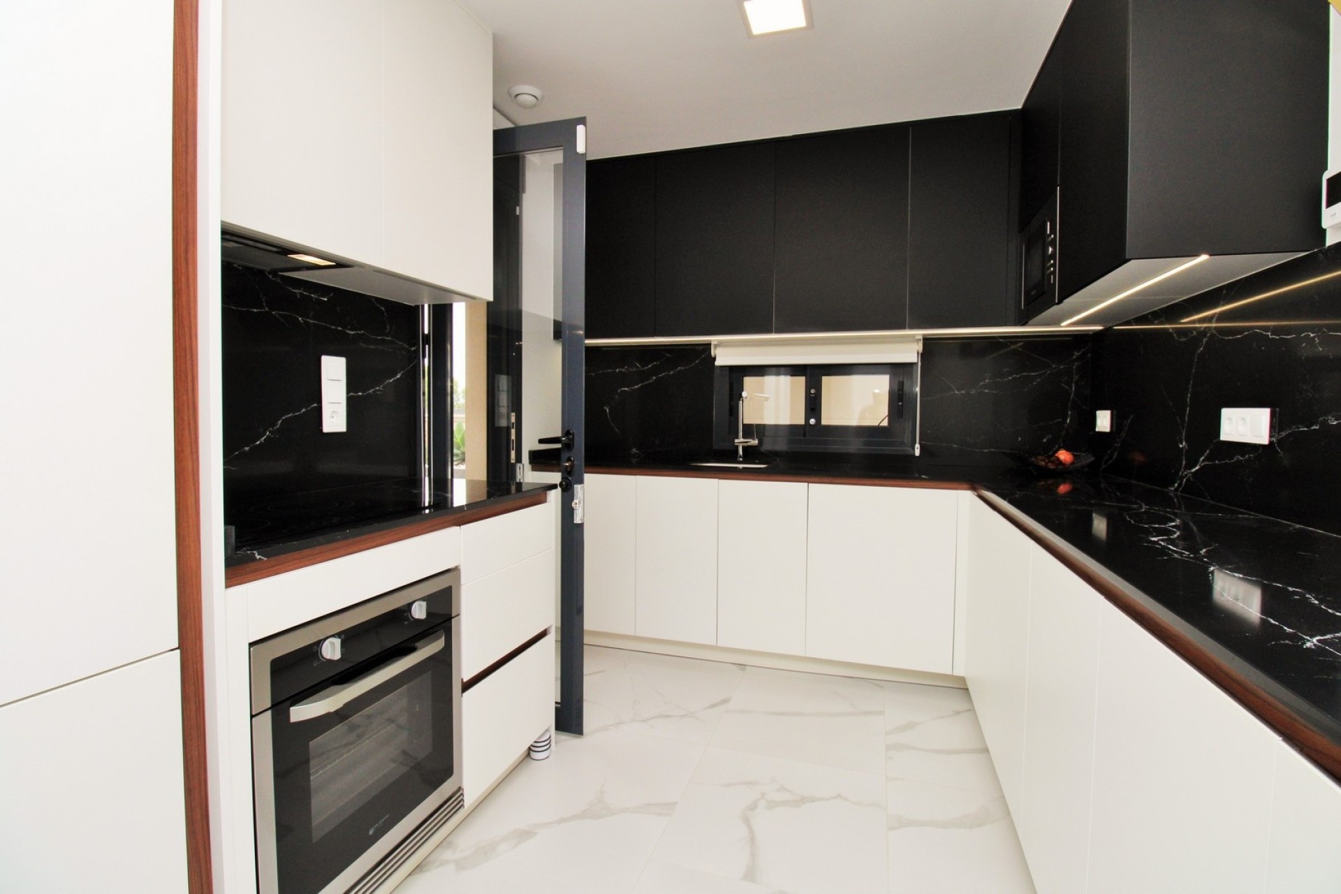 Wiederverkauf - Wohnung / Apartment -
San Miguel de Salinas