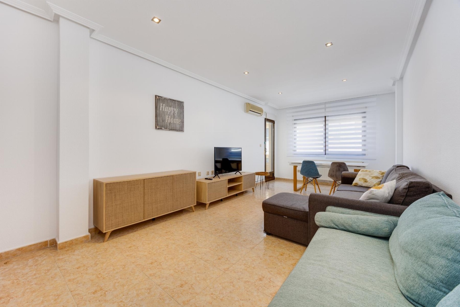 Wiederverkauf - Wohnung / Apartment -
San Miguel de Salinas