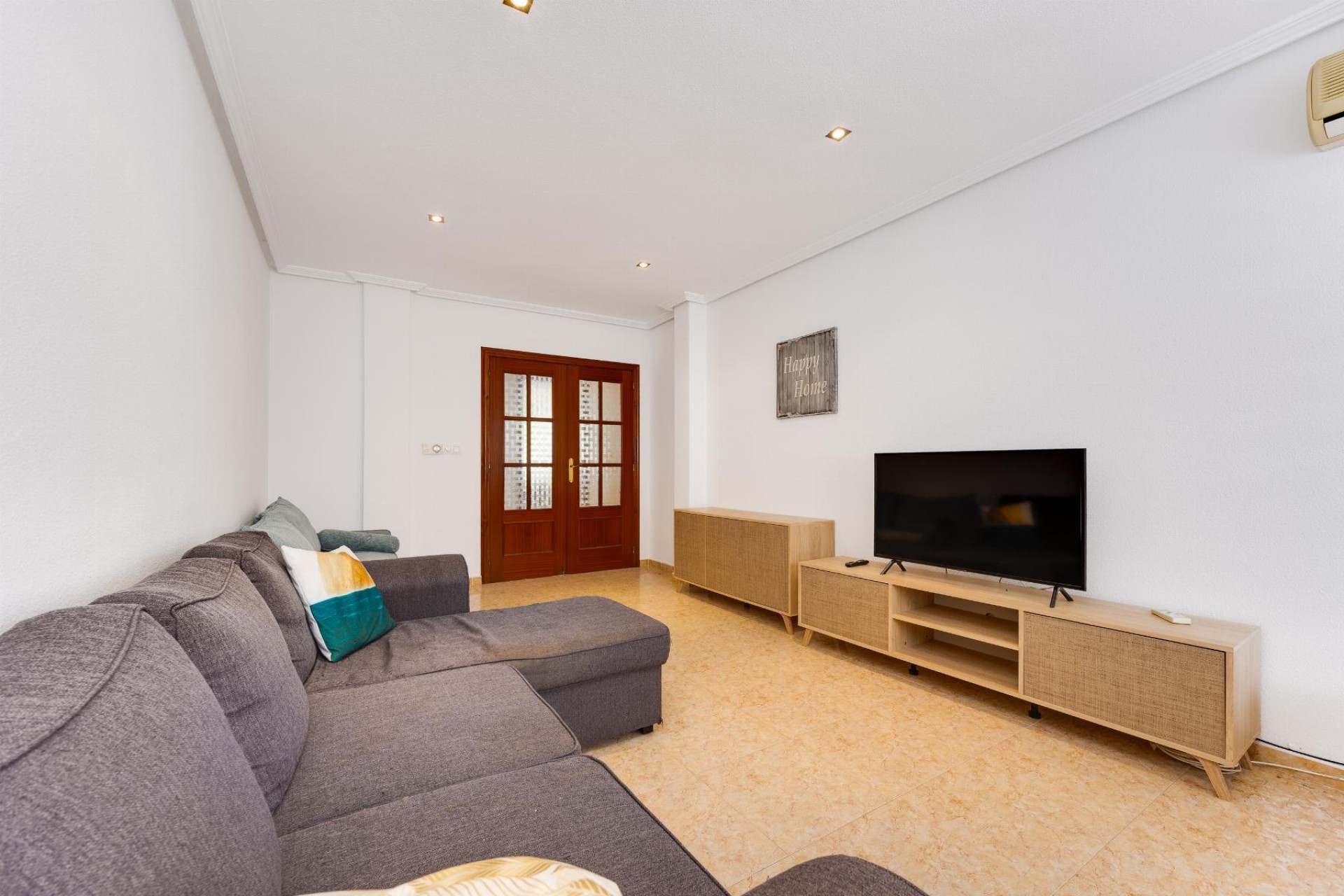 Wiederverkauf - Wohnung / Apartment -
San Miguel de Salinas