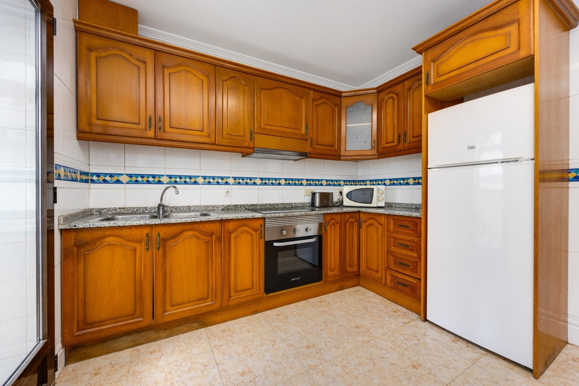 Wiederverkauf - Wohnung / Apartment -
San Miguel de Salinas