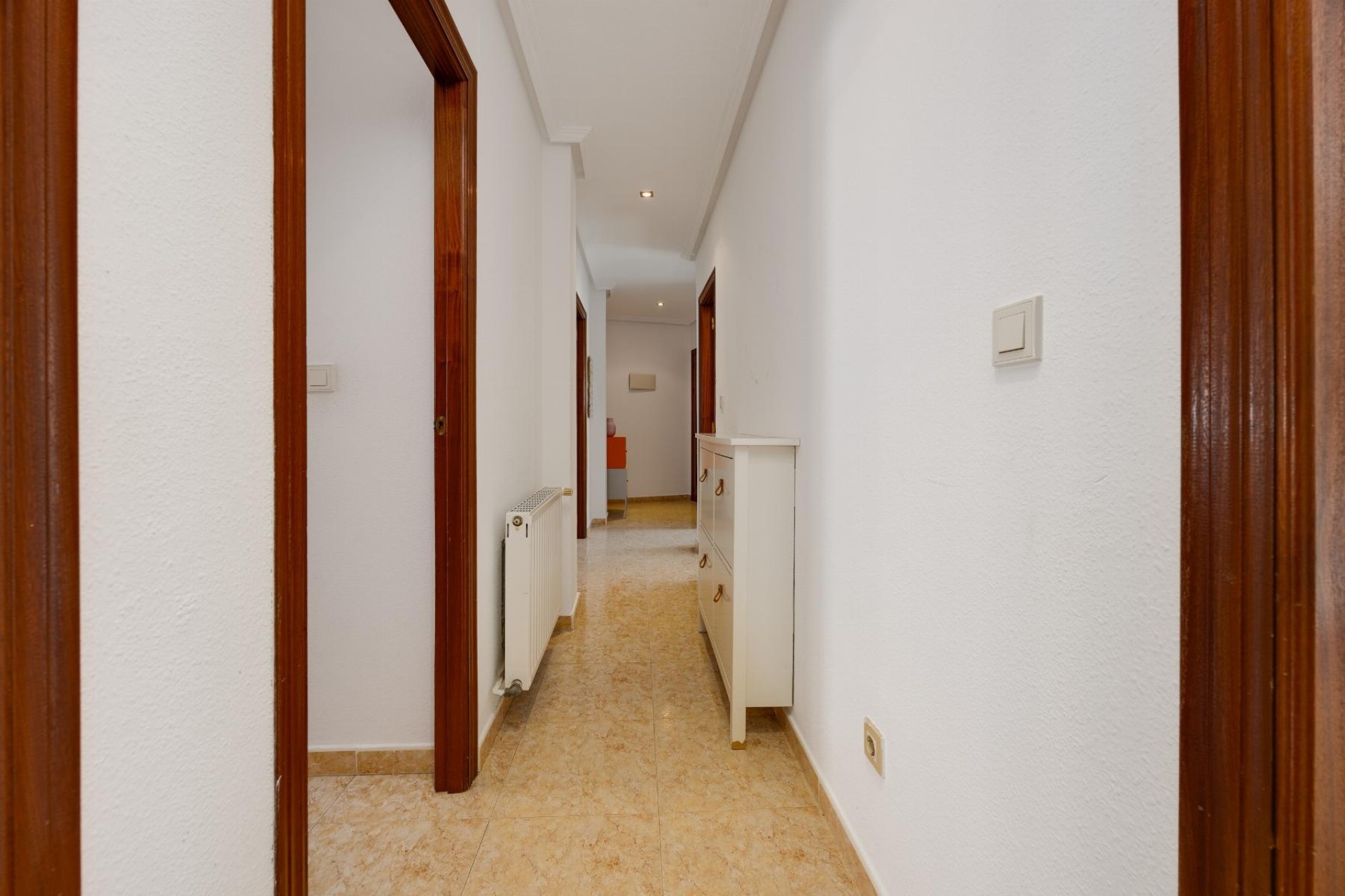 Wiederverkauf - Wohnung / Apartment -
San Miguel de Salinas