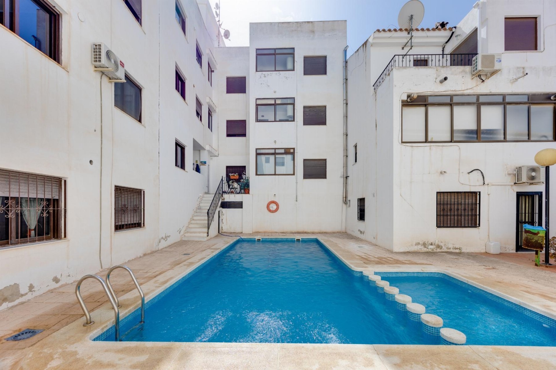 Wiederverkauf - Wohnung / Apartment -
San Miguel de Salinas