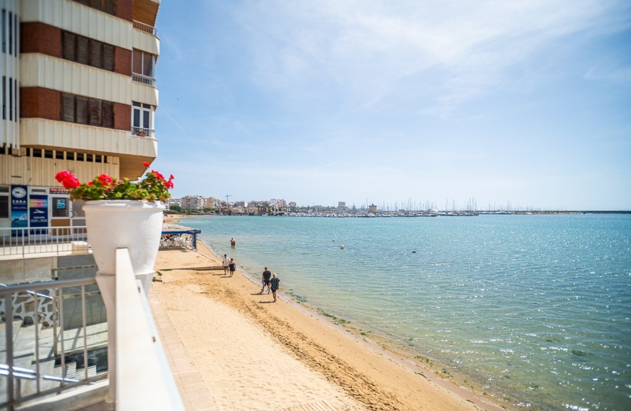Wiederverkauf - Wohnung / Apartment -
Torrevieja - Acequion