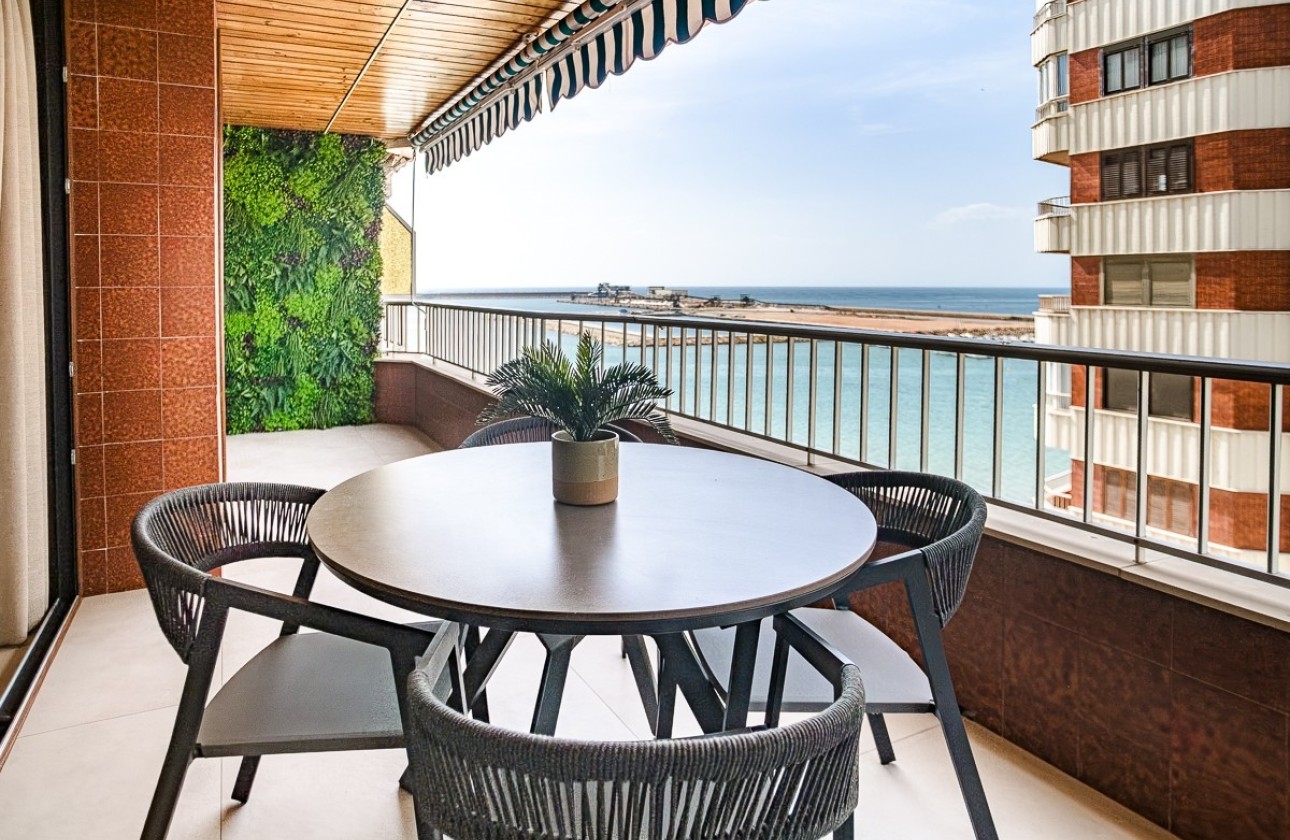 Wiederverkauf - Wohnung / Apartment -
Torrevieja - Acequion