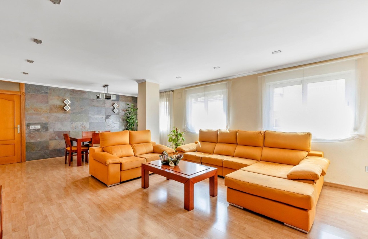 Wiederverkauf - Wohnung / Apartment -
Torrevieja - Acequion