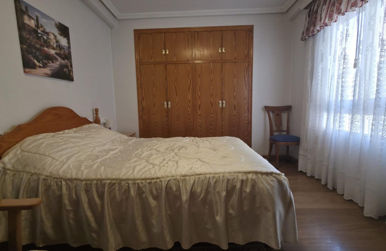 Wiederverkauf - Wohnung / Apartment -
Torrevieja - Acequion