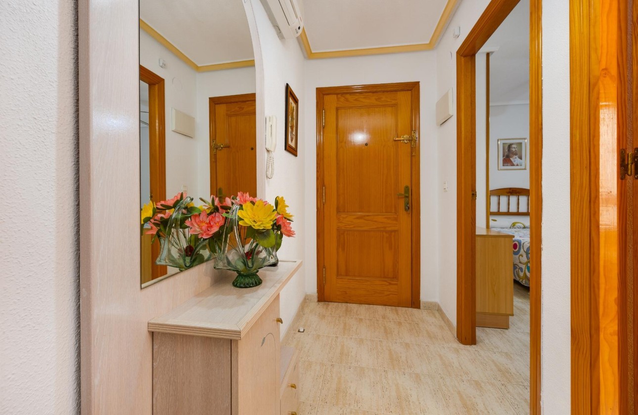 Wiederverkauf - Wohnung / Apartment -
Torrevieja - Acequion