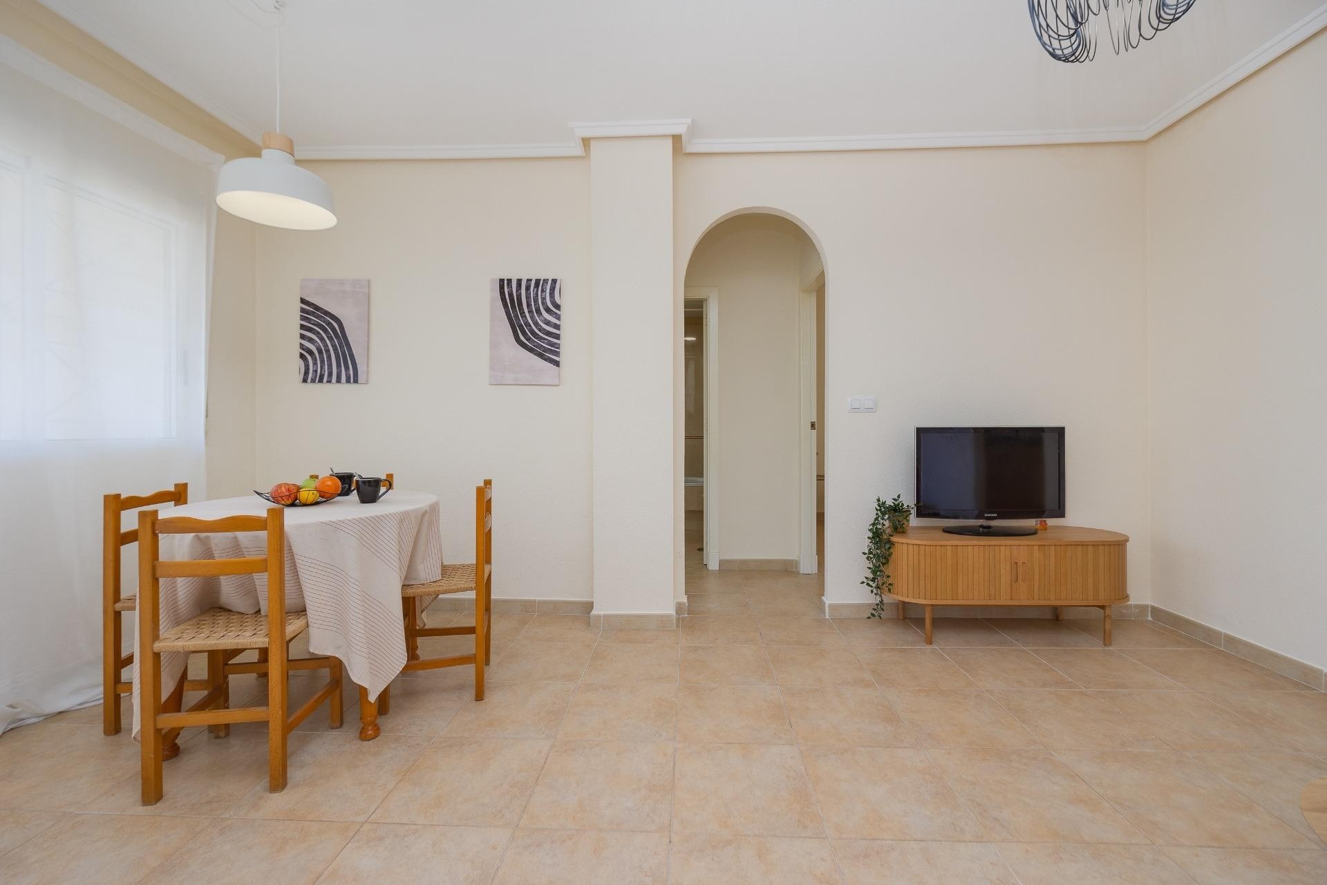 Wiederverkauf - Wohnung / Apartment -
Torrevieja - Aguas Nuevas