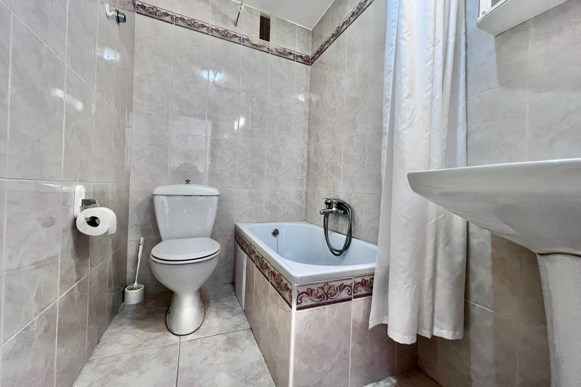 Wiederverkauf - Wohnung / Apartment -
Torrevieja - Cabo Cervera