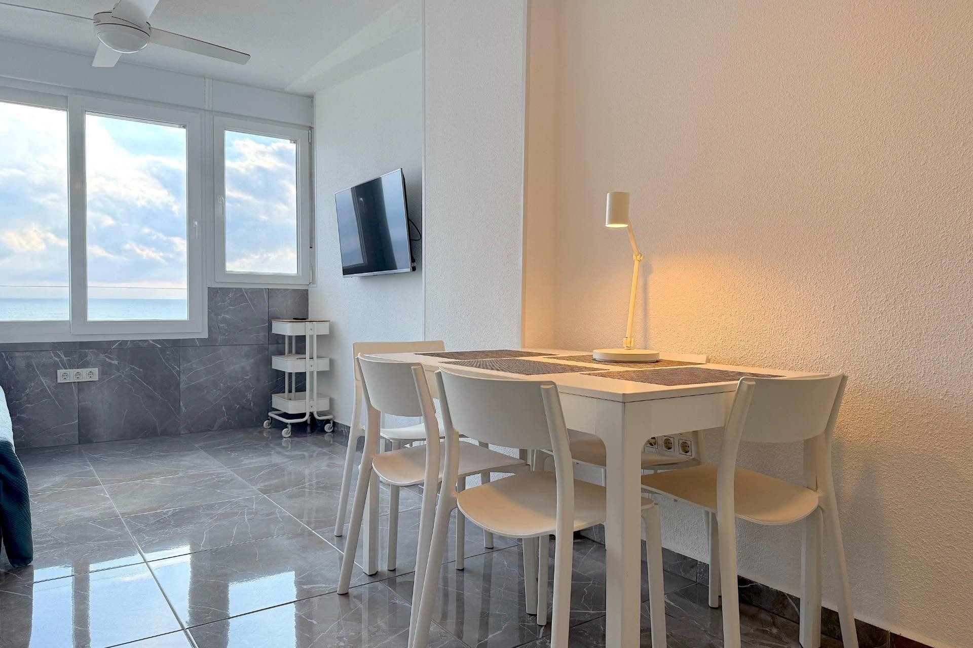 Wiederverkauf - Wohnung / Apartment -
Torrevieja - Cabo cervera