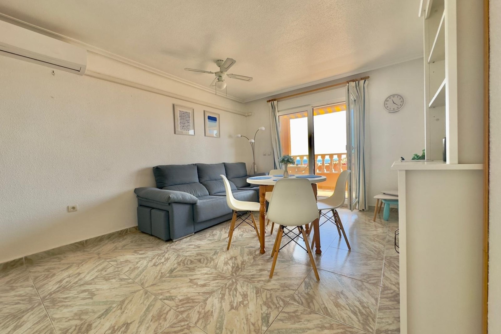 Wiederverkauf - Wohnung / Apartment -
Torrevieja - Cabo Cervera