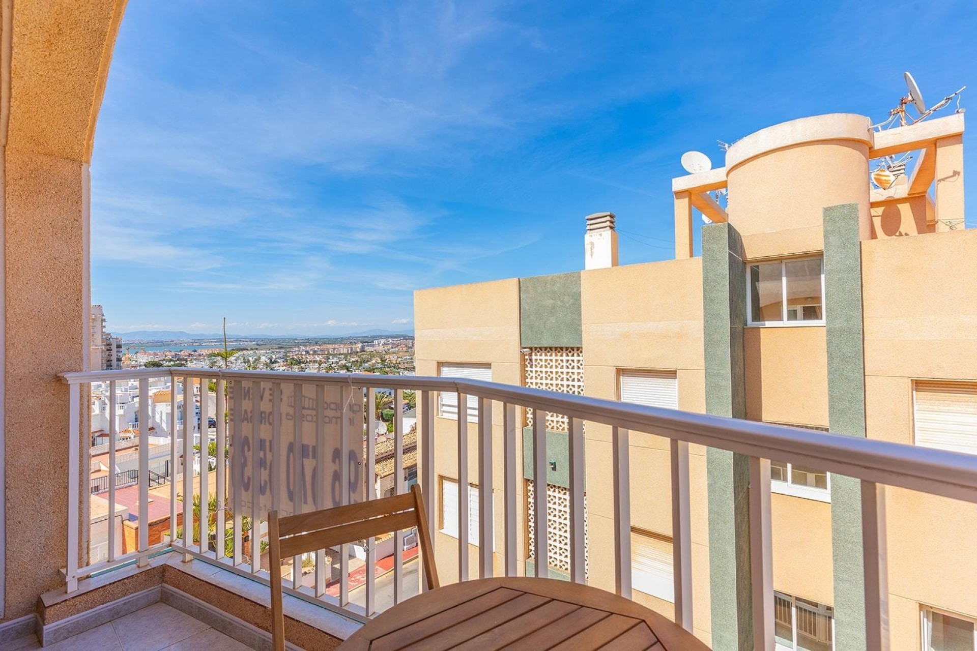 Wiederverkauf - Wohnung / Apartment -
Torrevieja - Cabo cervera