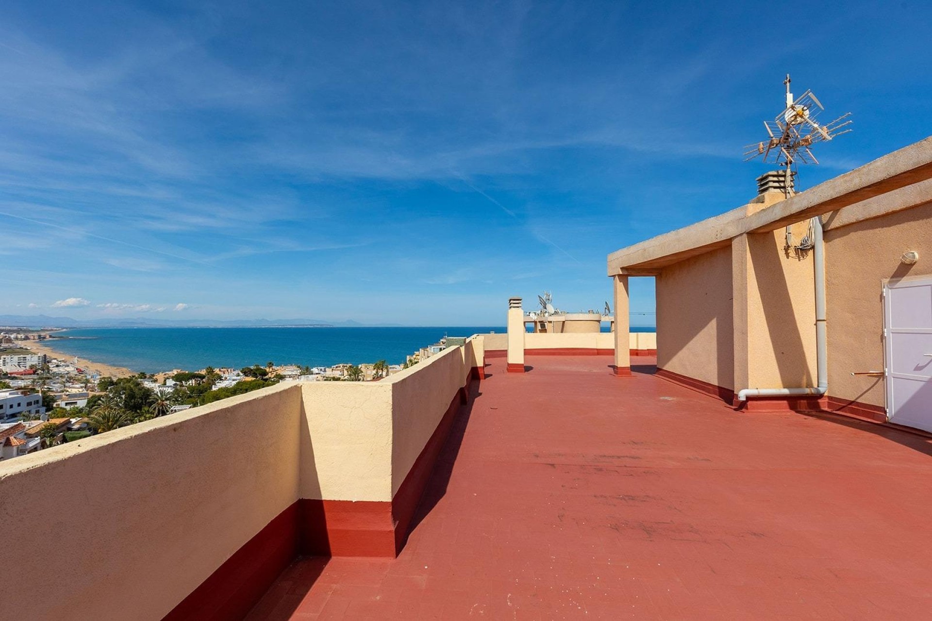 Wiederverkauf - Wohnung / Apartment -
Torrevieja - Cabo cervera