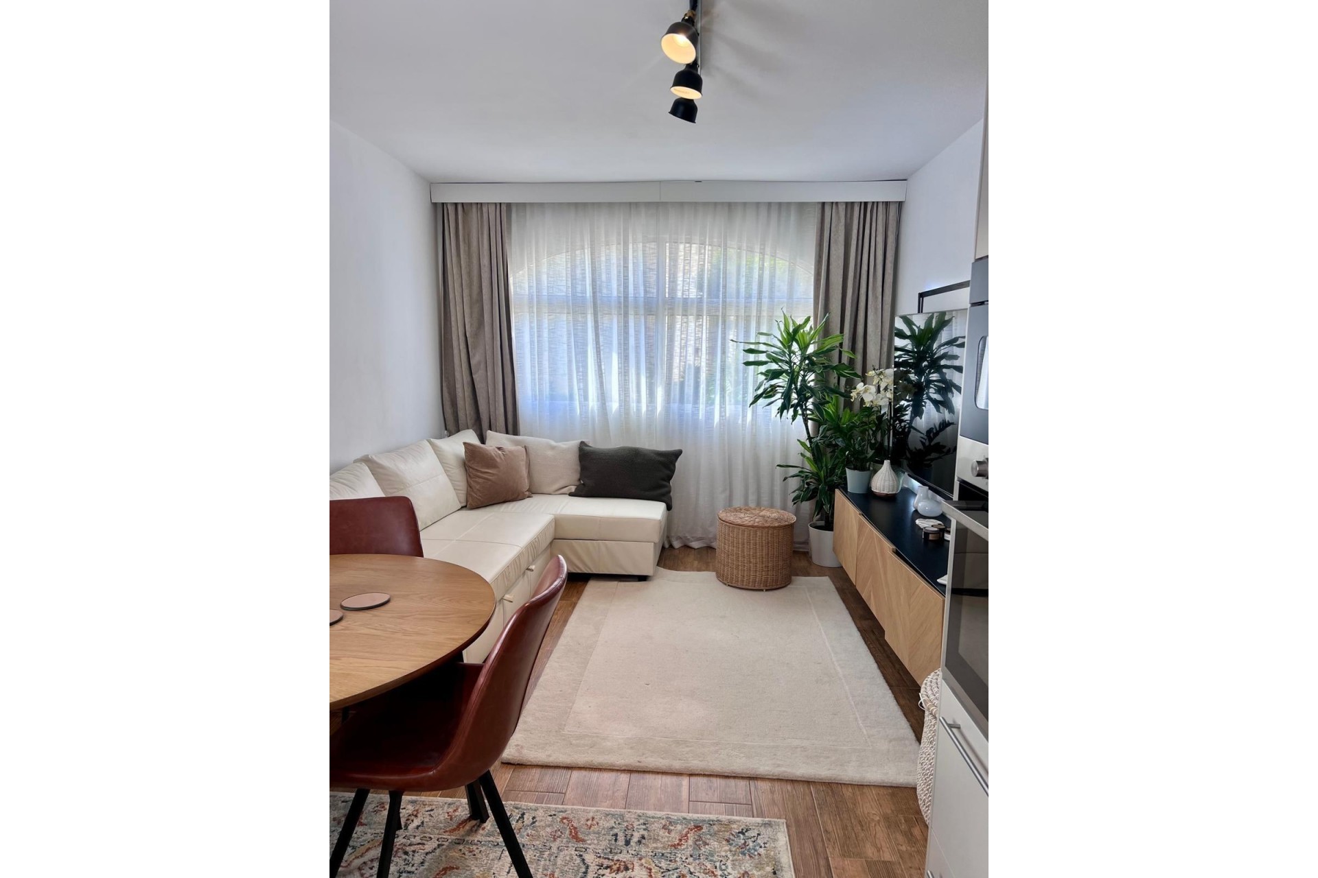 Wiederverkauf - Wohnung / Apartment -
Torrevieja - Calas blanca