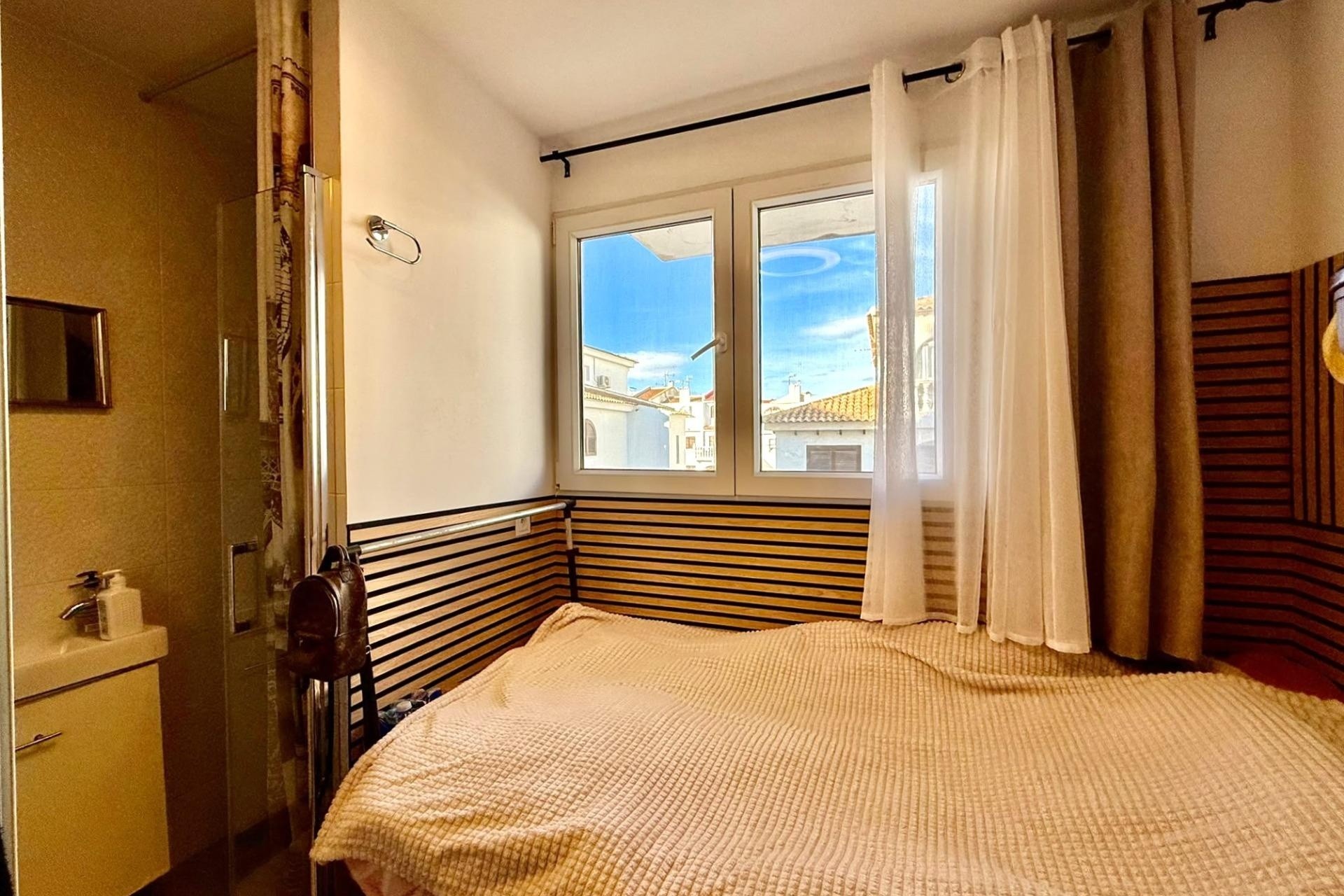 Wiederverkauf - Wohnung / Apartment -
Torrevieja - Calas blanca