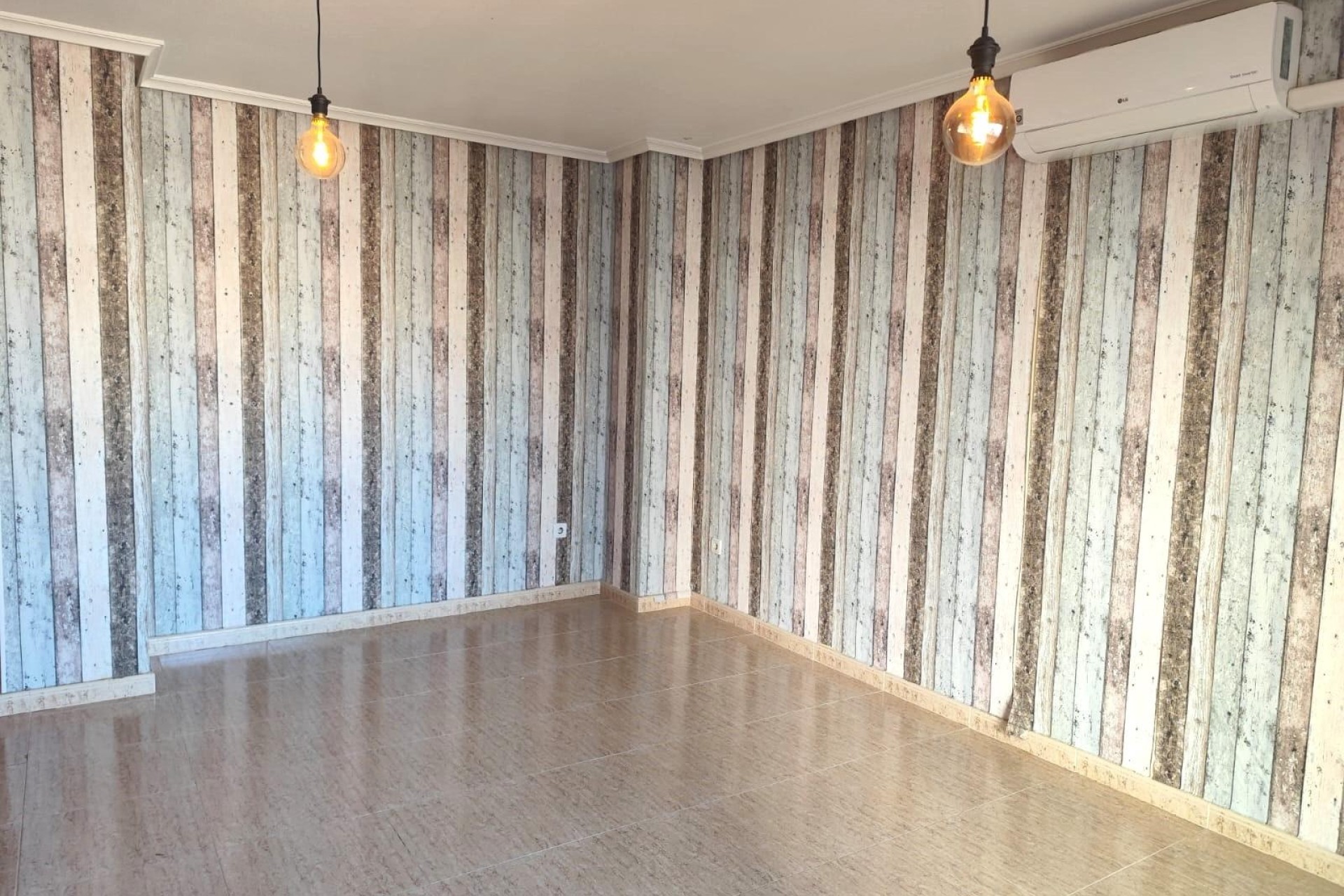 Wiederverkauf - Wohnung / Apartment -
Torrevieja - Center