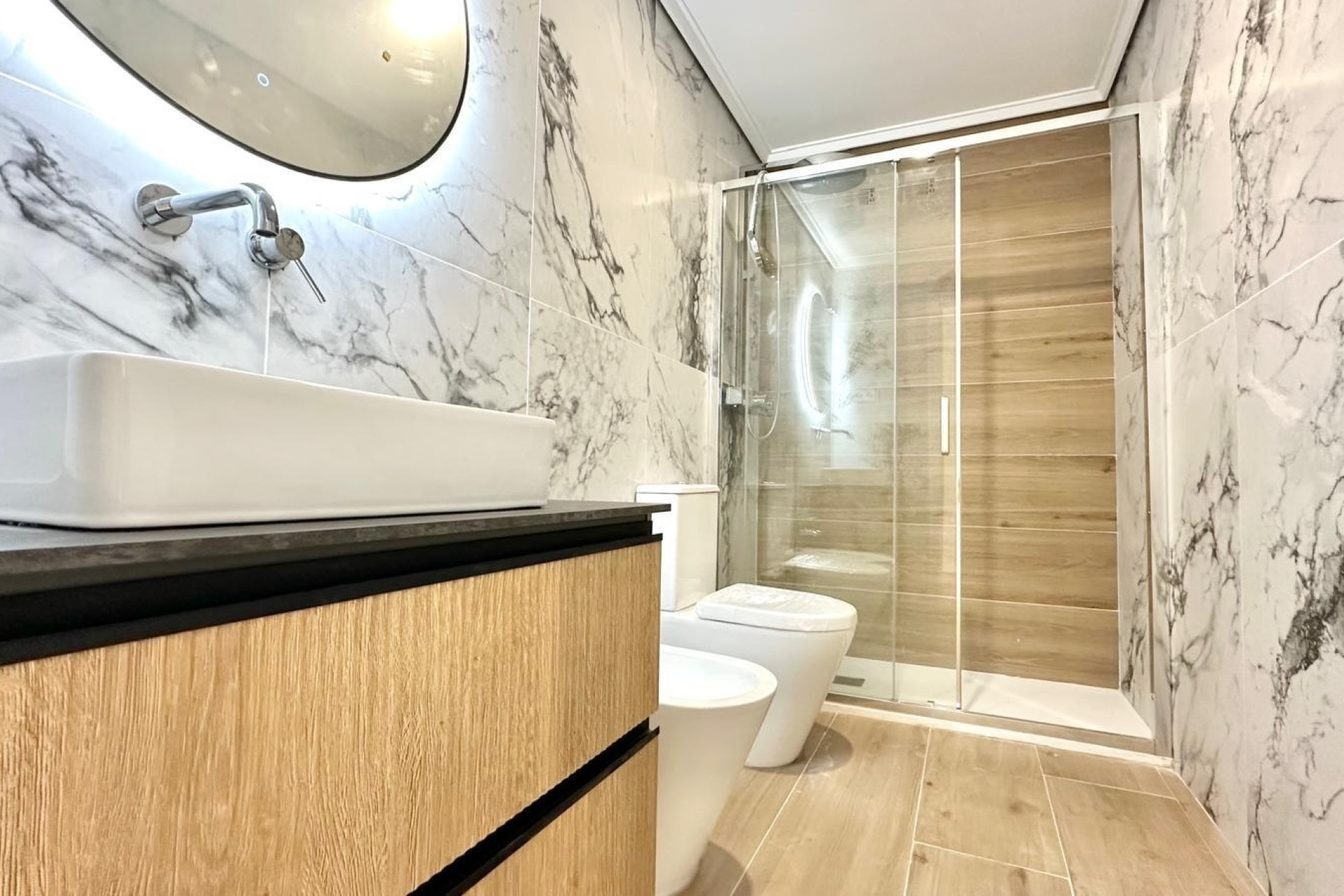 Wiederverkauf - Wohnung / Apartment -
Torrevieja - Center