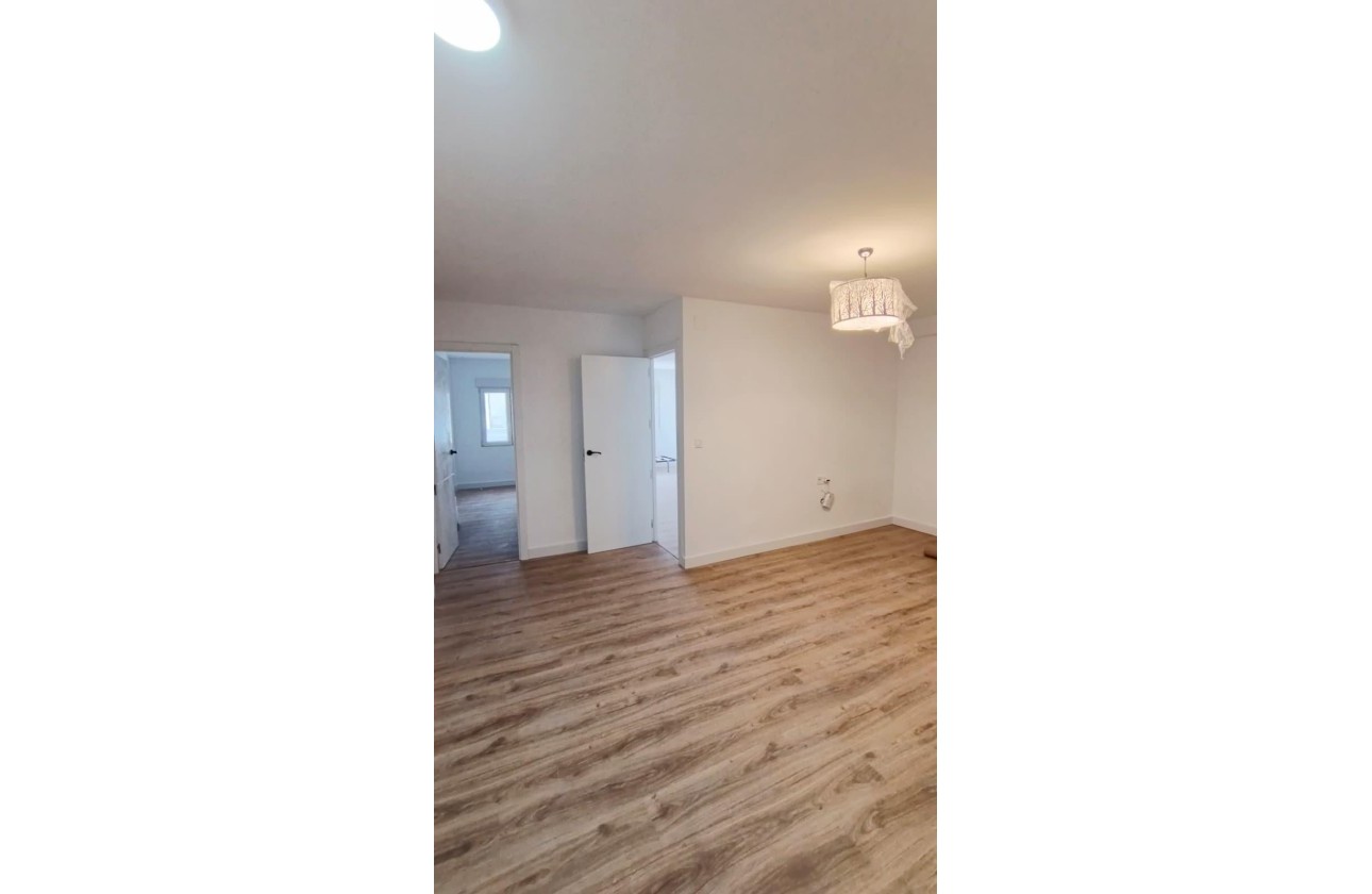 Wiederverkauf - Wohnung / Apartment -
Torrevieja - Center