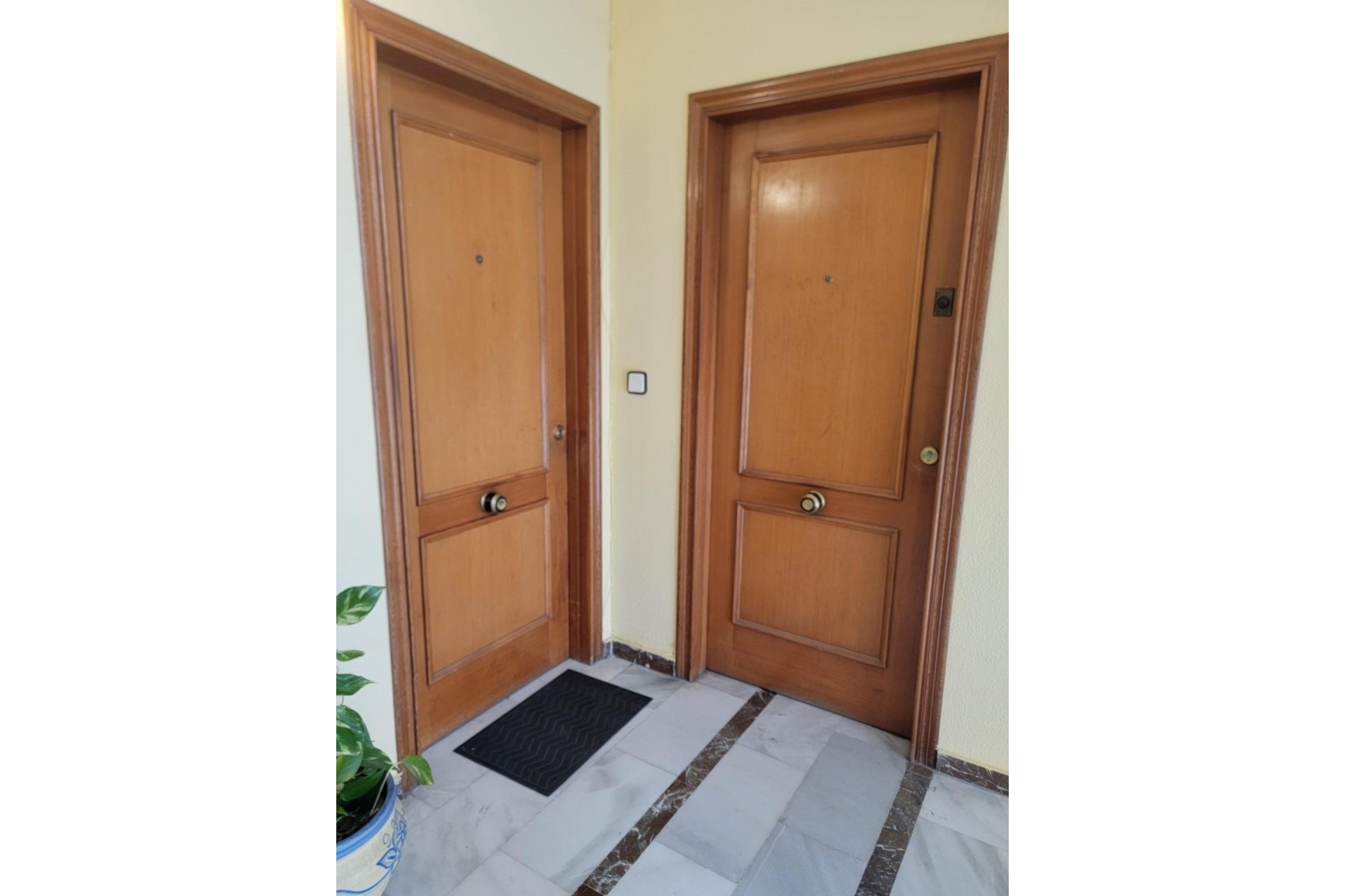 Wiederverkauf - Wohnung / Apartment -
Torrevieja - Center