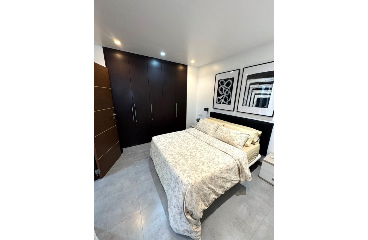 Wiederverkauf - Wohnung / Apartment -
Torrevieja - Center