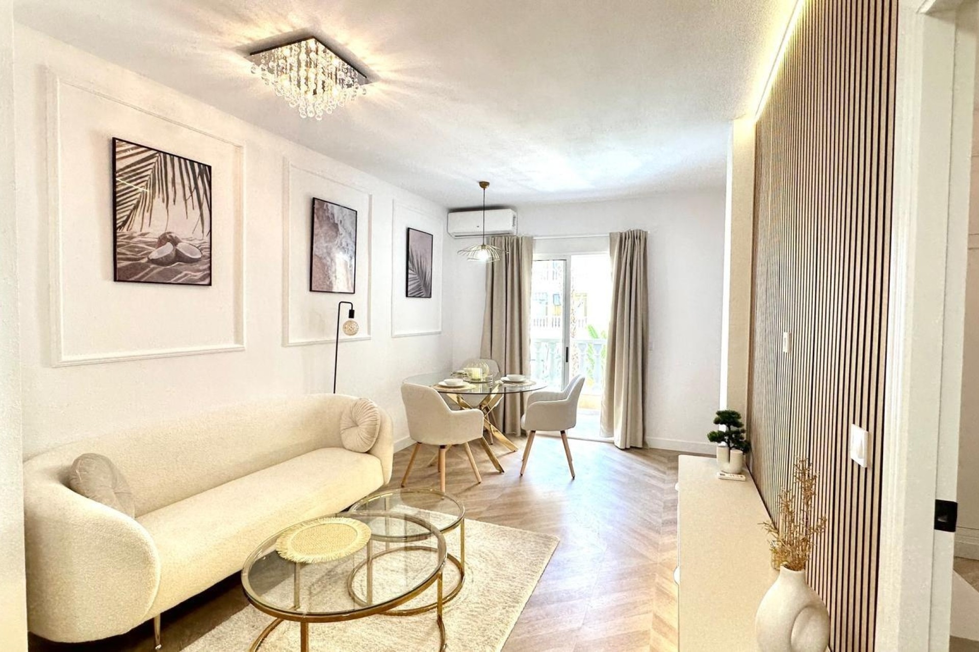 Wiederverkauf - Wohnung / Apartment -
Torrevieja - Center