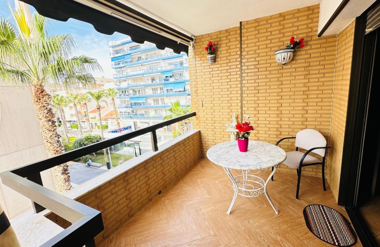 Wiederverkauf - Wohnung / Apartment -
Torrevieja - Center