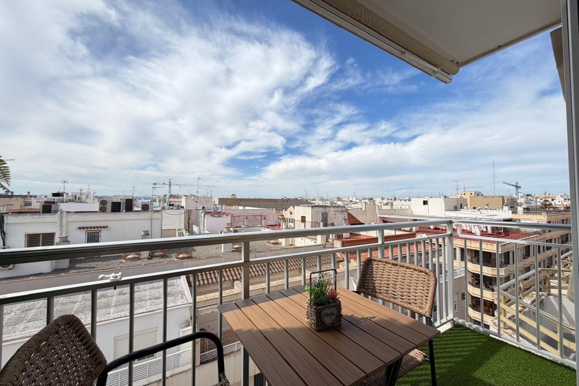 Wiederverkauf - Wohnung / Apartment -
Torrevieja - Center