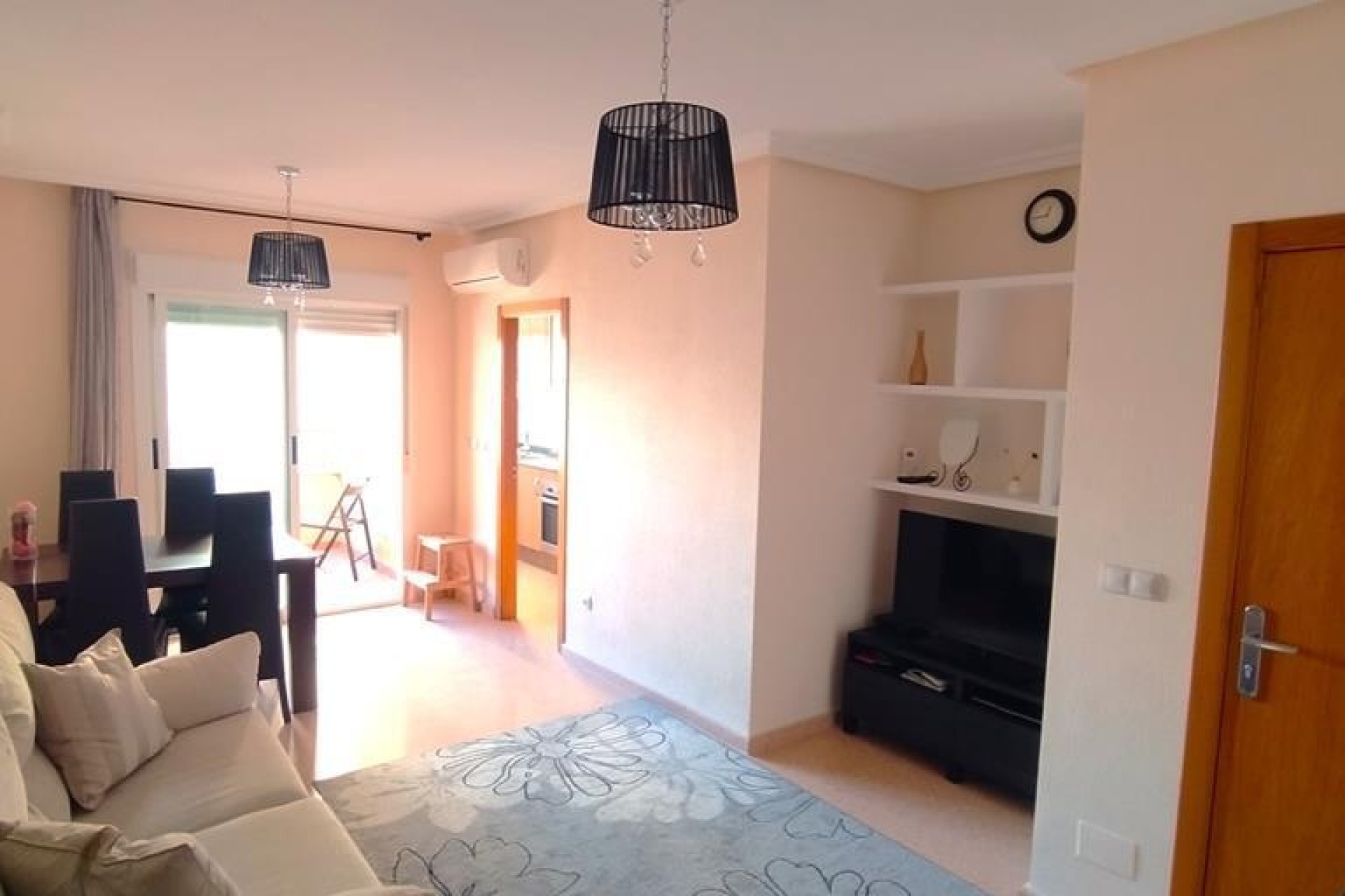 Wiederverkauf - Wohnung / Apartment -
Torrevieja - CENTRO CASCO URBANO