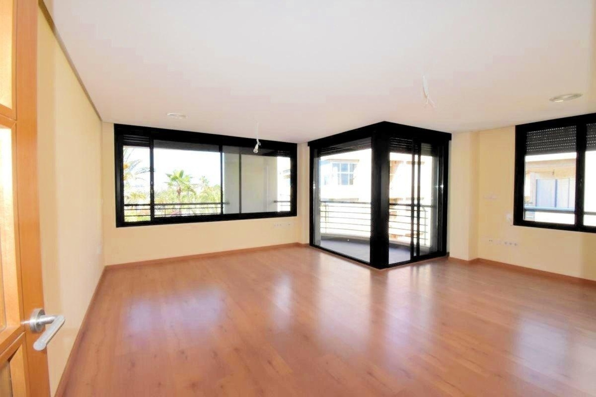 Wiederverkauf - Wohnung / Apartment -
Torrevieja - Centro - Muelle Pesquero