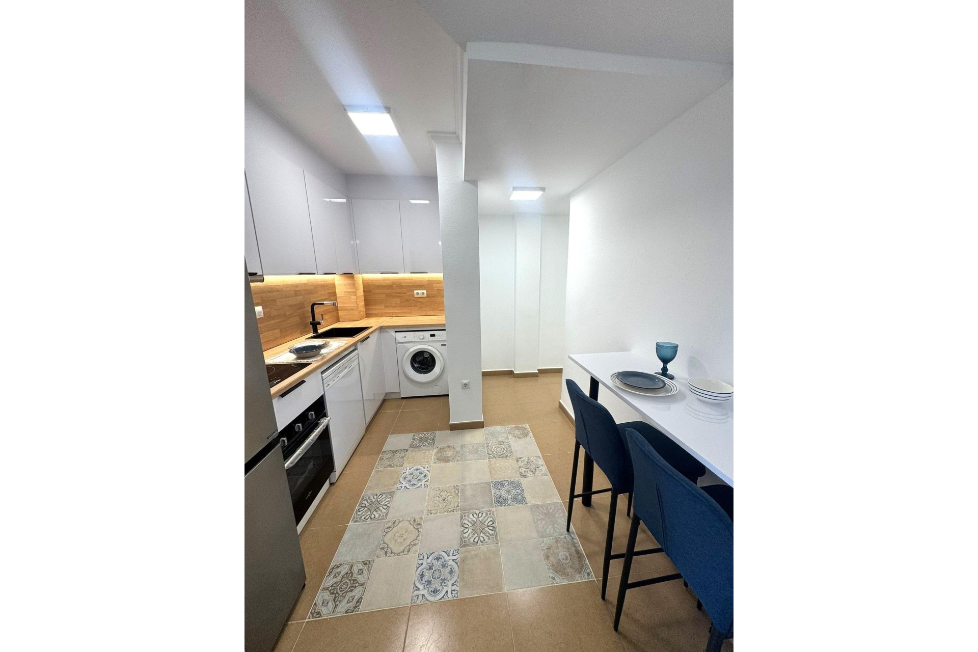 Wiederverkauf - Wohnung / Apartment -
Torrevieja - Centro - Muelle Pesquero