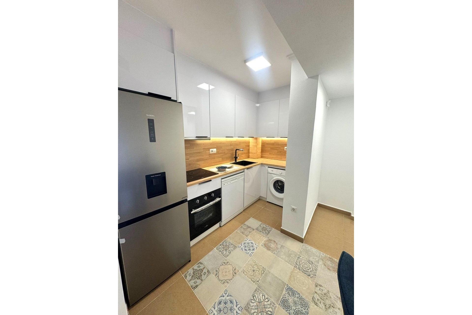 Wiederverkauf - Wohnung / Apartment -
Torrevieja - Centro - Muelle Pesquero