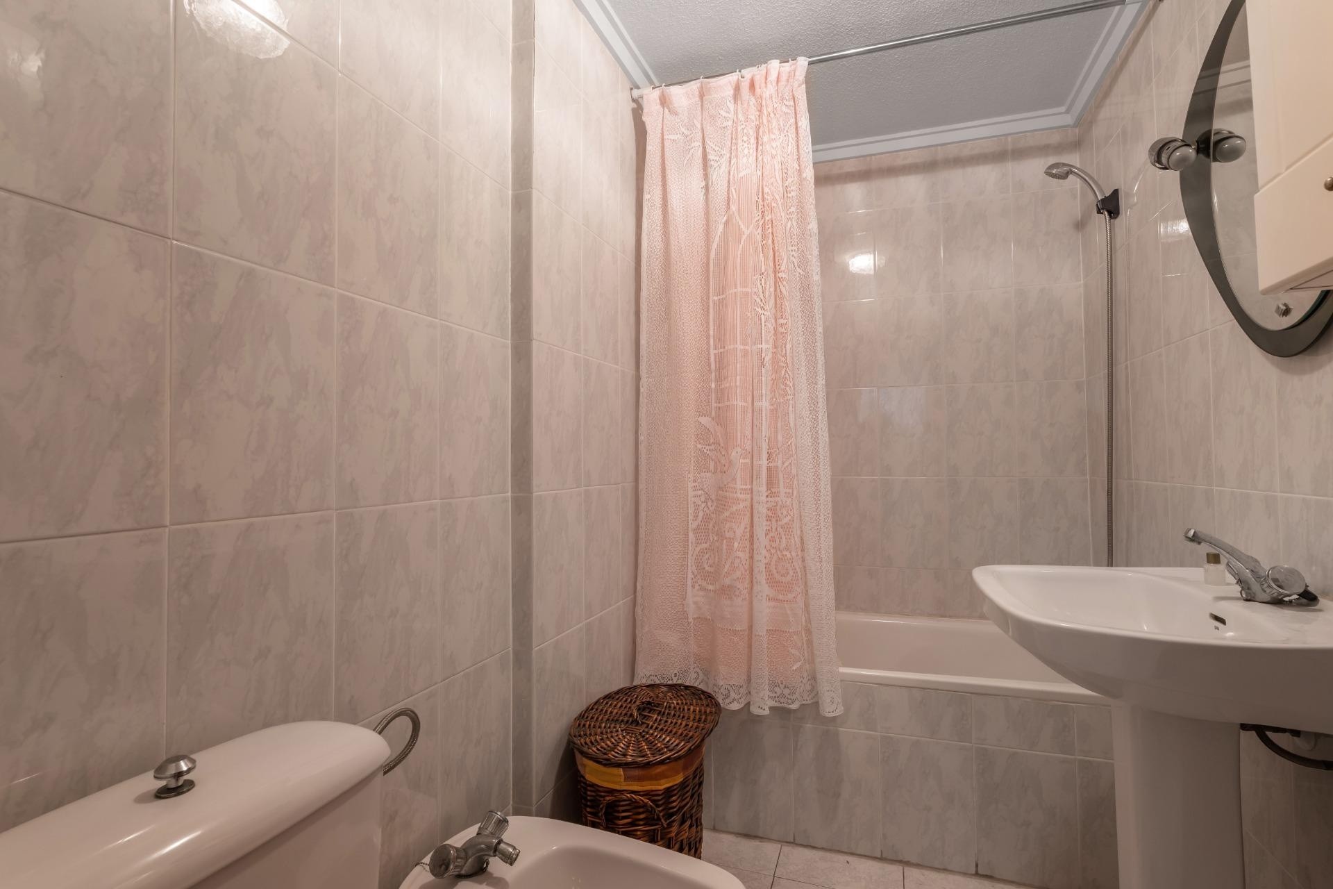 Wiederverkauf - Wohnung / Apartment -
Torrevieja - Centro