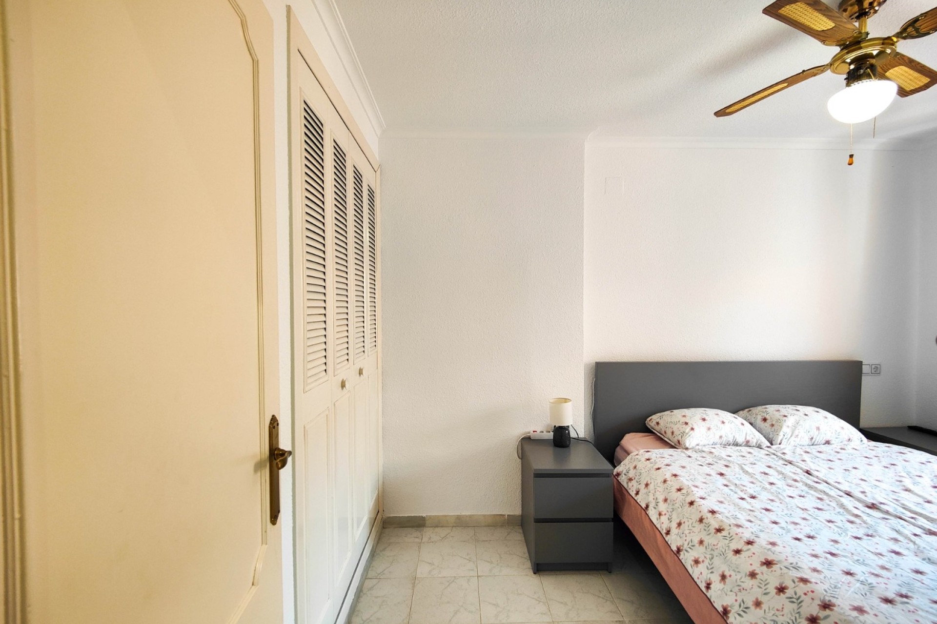Wiederverkauf - Wohnung / Apartment -
Torrevieja - Costa Blanca