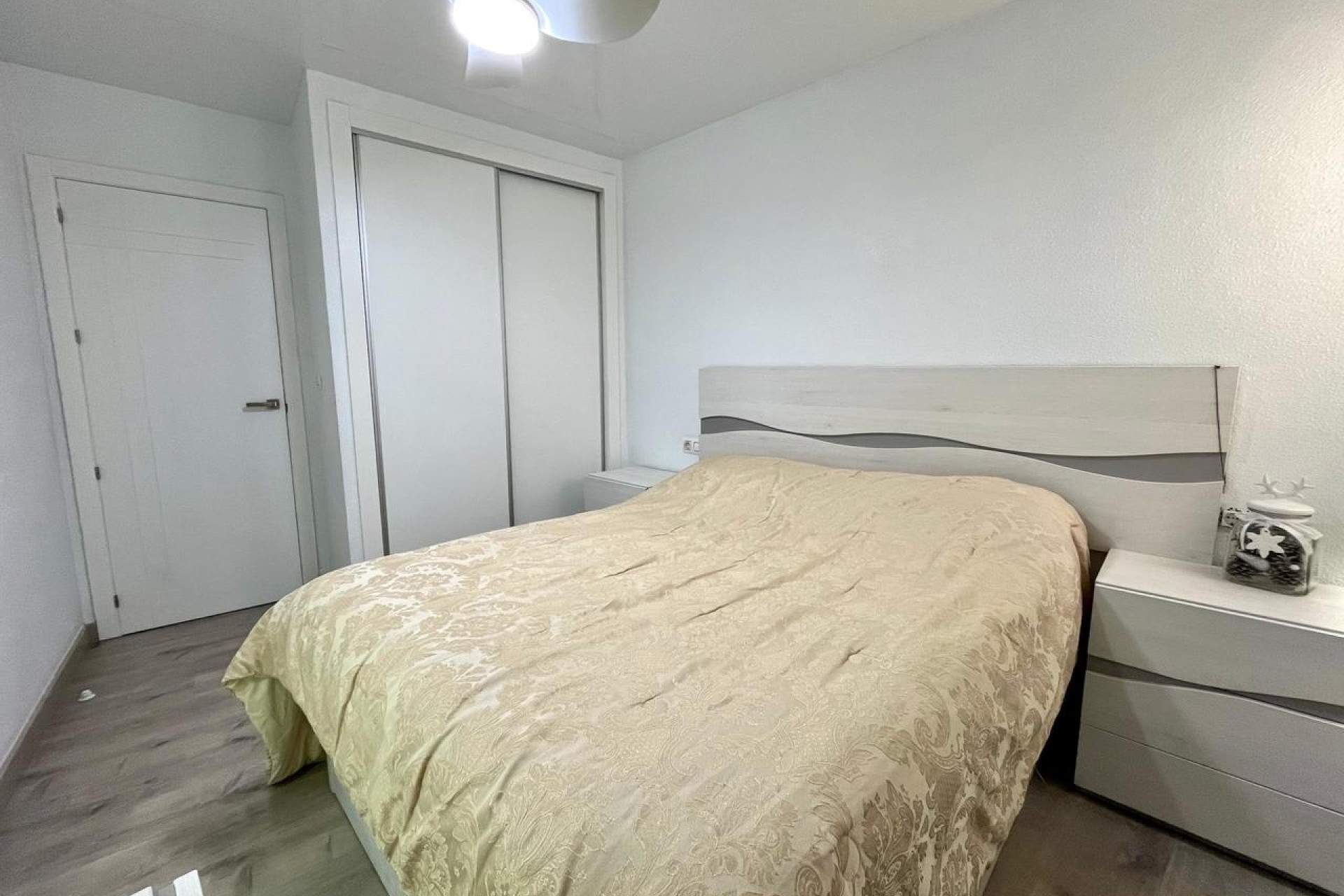 Wiederverkauf - Wohnung / Apartment -
Torrevieja - Costa Blanca