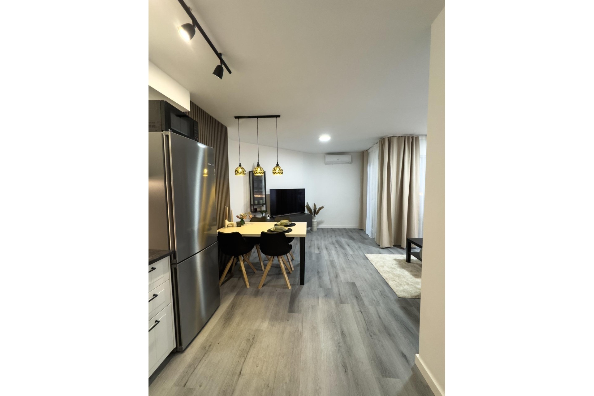Wiederverkauf - Wohnung / Apartment -
Torrevieja - Curva del Palangre