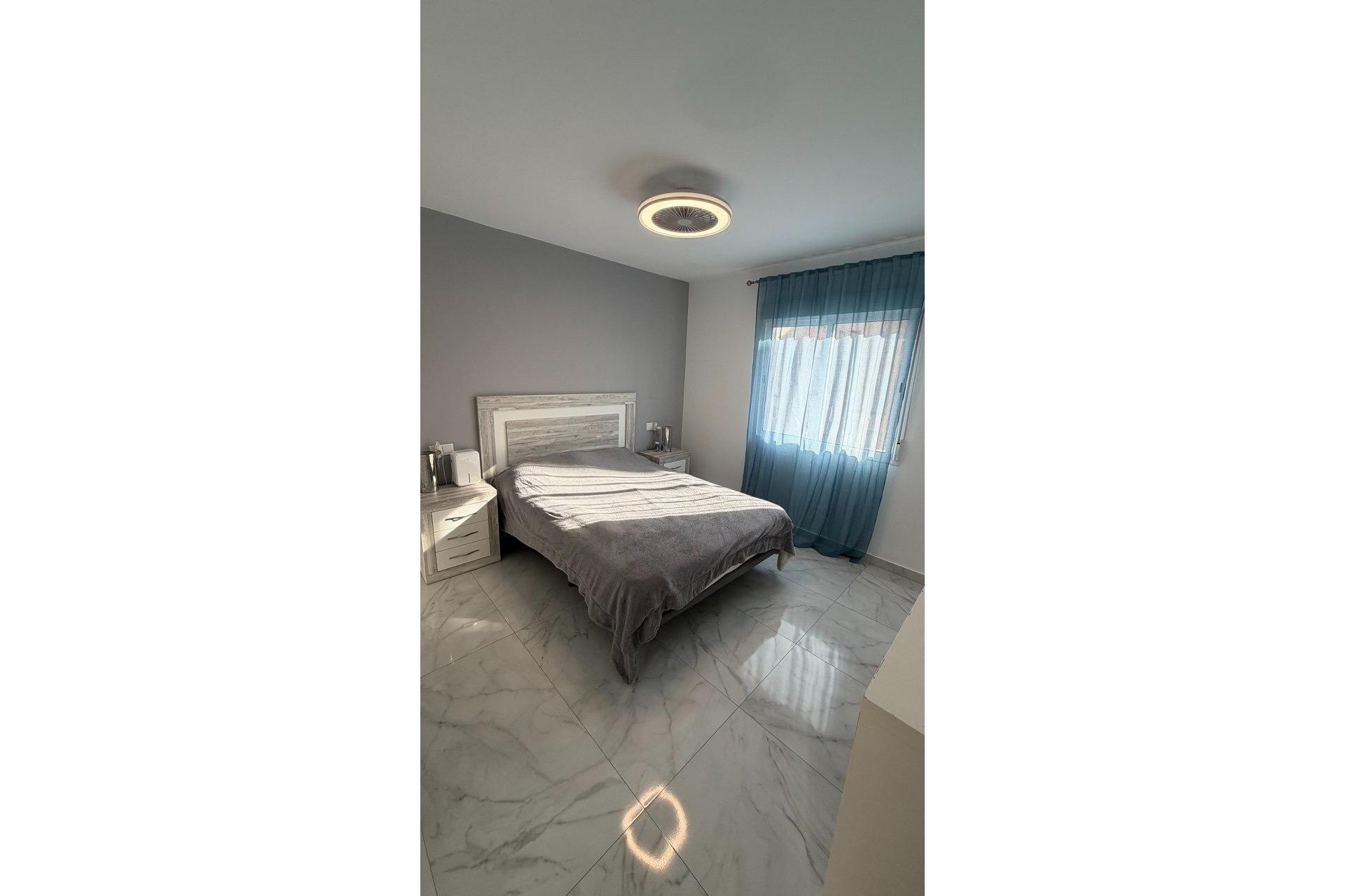 Wiederverkauf - Wohnung / Apartment -
Torrevieja - Curva del Palangre