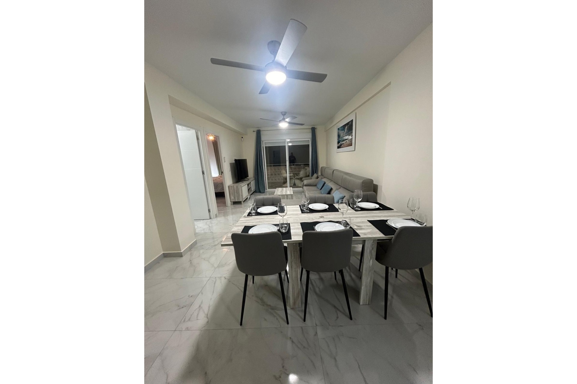 Wiederverkauf - Wohnung / Apartment -
Torrevieja - Curva del Palangre
