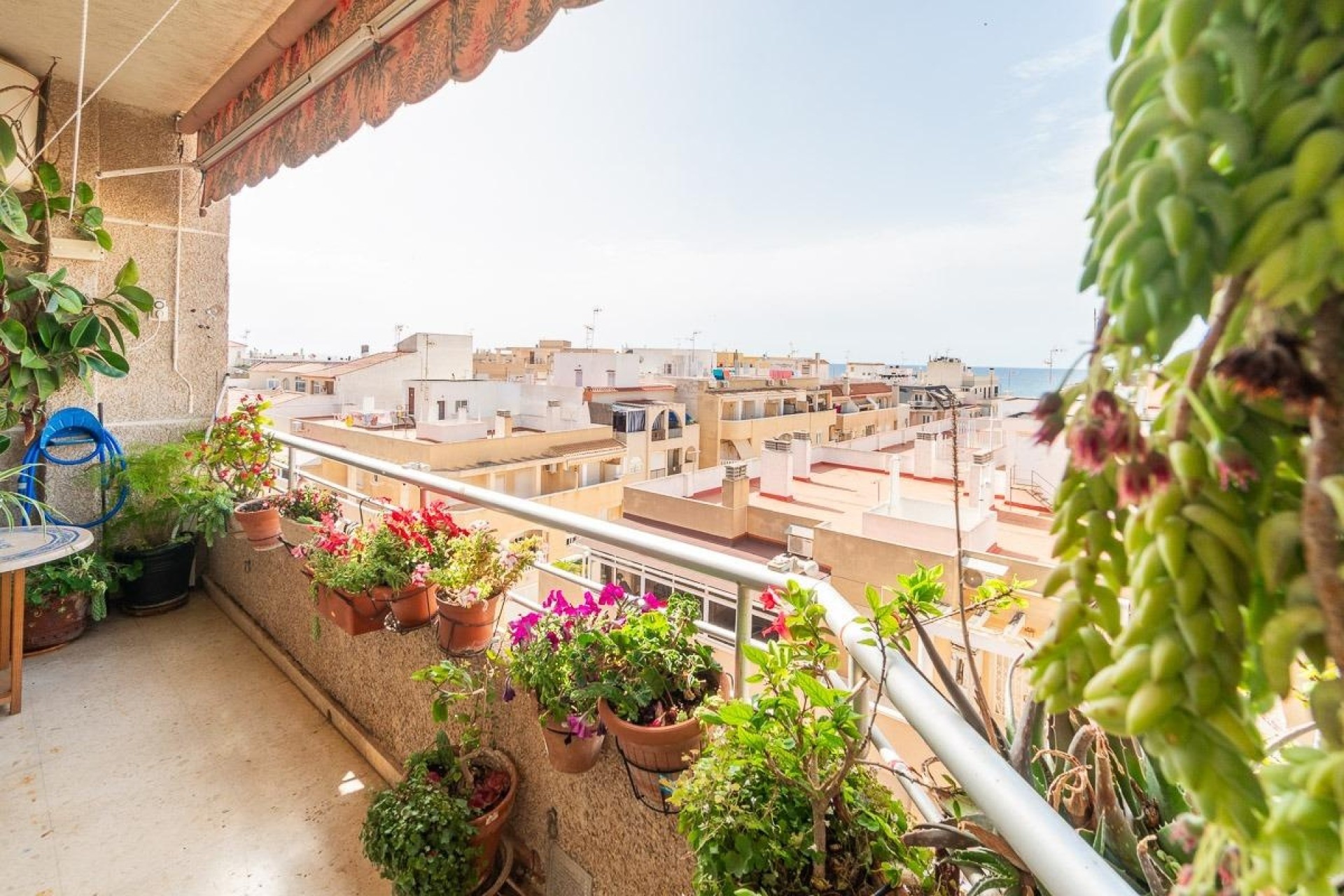 Wiederverkauf - Wohnung / Apartment -
Torrevieja - Curva del Palangre