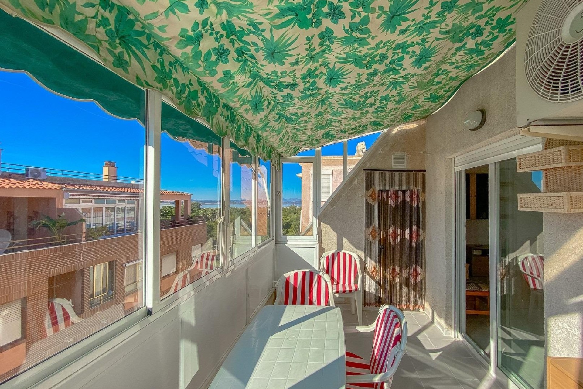 Wiederverkauf - Wohnung / Apartment -
Torrevieja - El Acequión - Los Náufragos