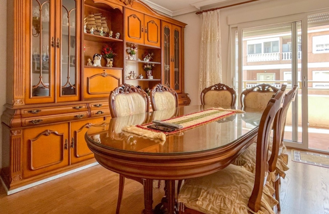 Wiederverkauf - Wohnung / Apartment -
Torrevieja - El Acequión - Los Náufragos