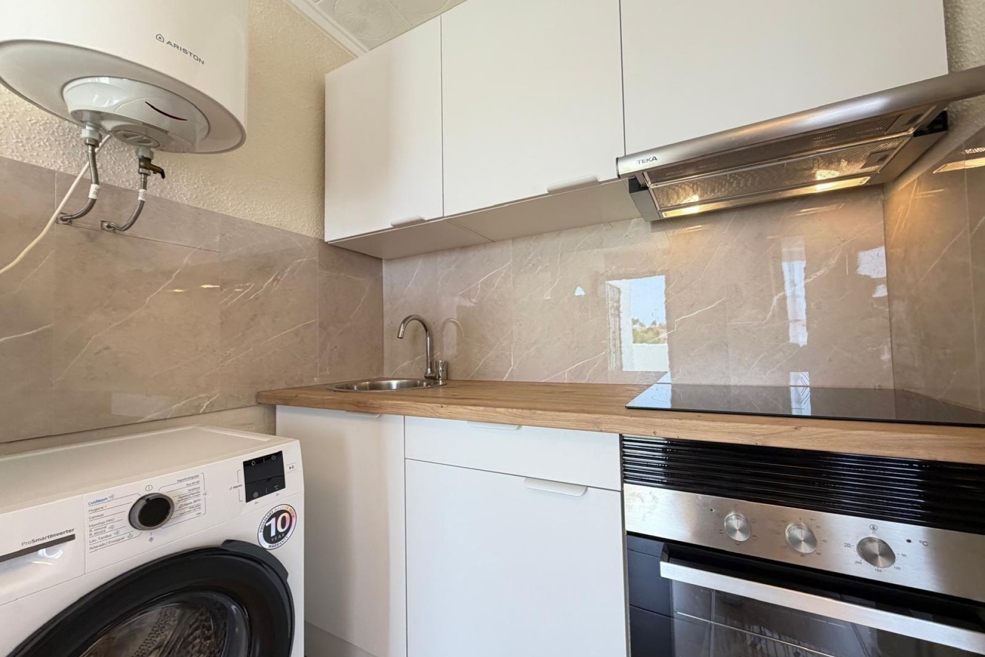 Wiederverkauf - Wohnung / Apartment -
Torrevieja - El Limonar