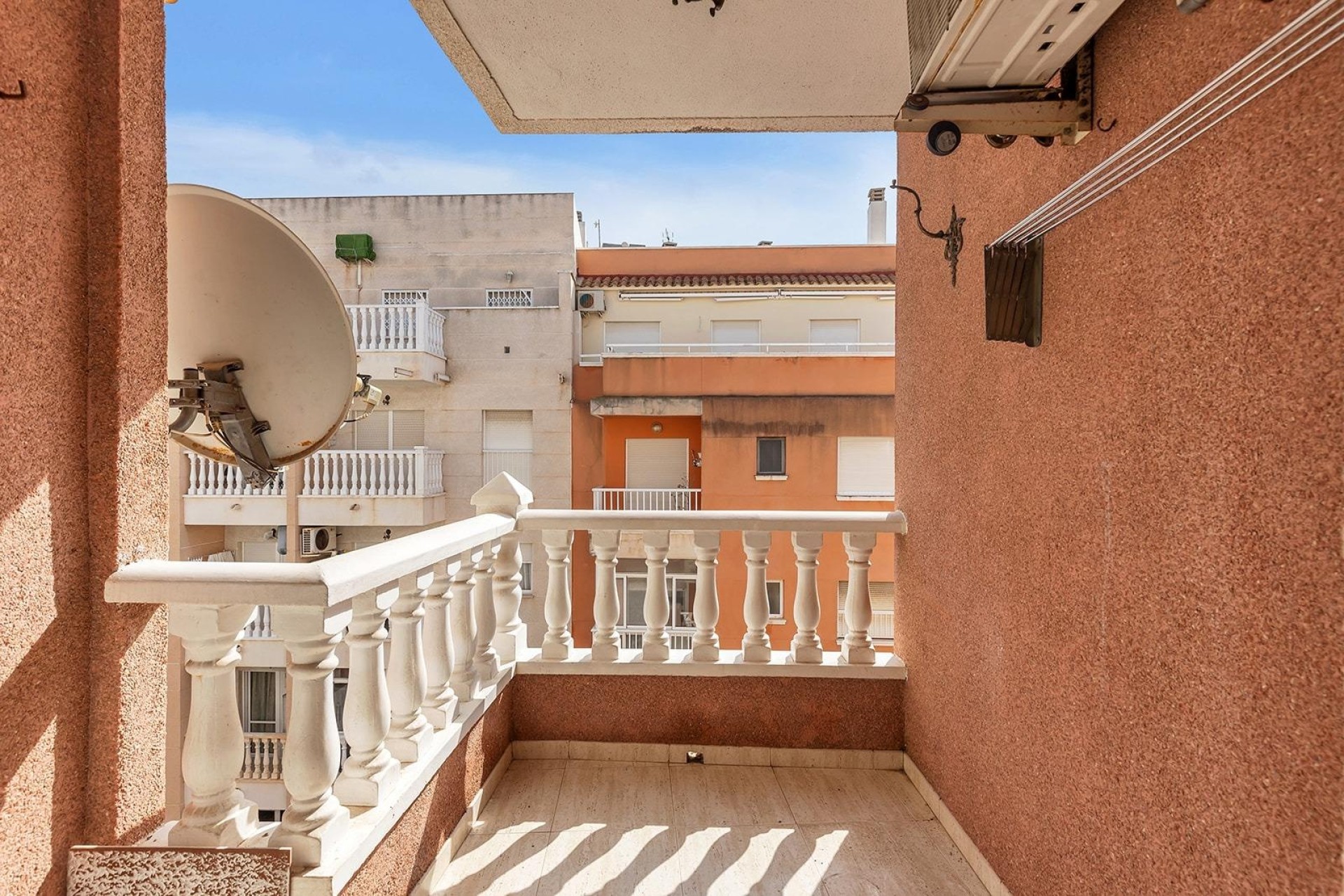 Wiederverkauf - Wohnung / Apartment -
Torrevieja - Estacion de autobuses