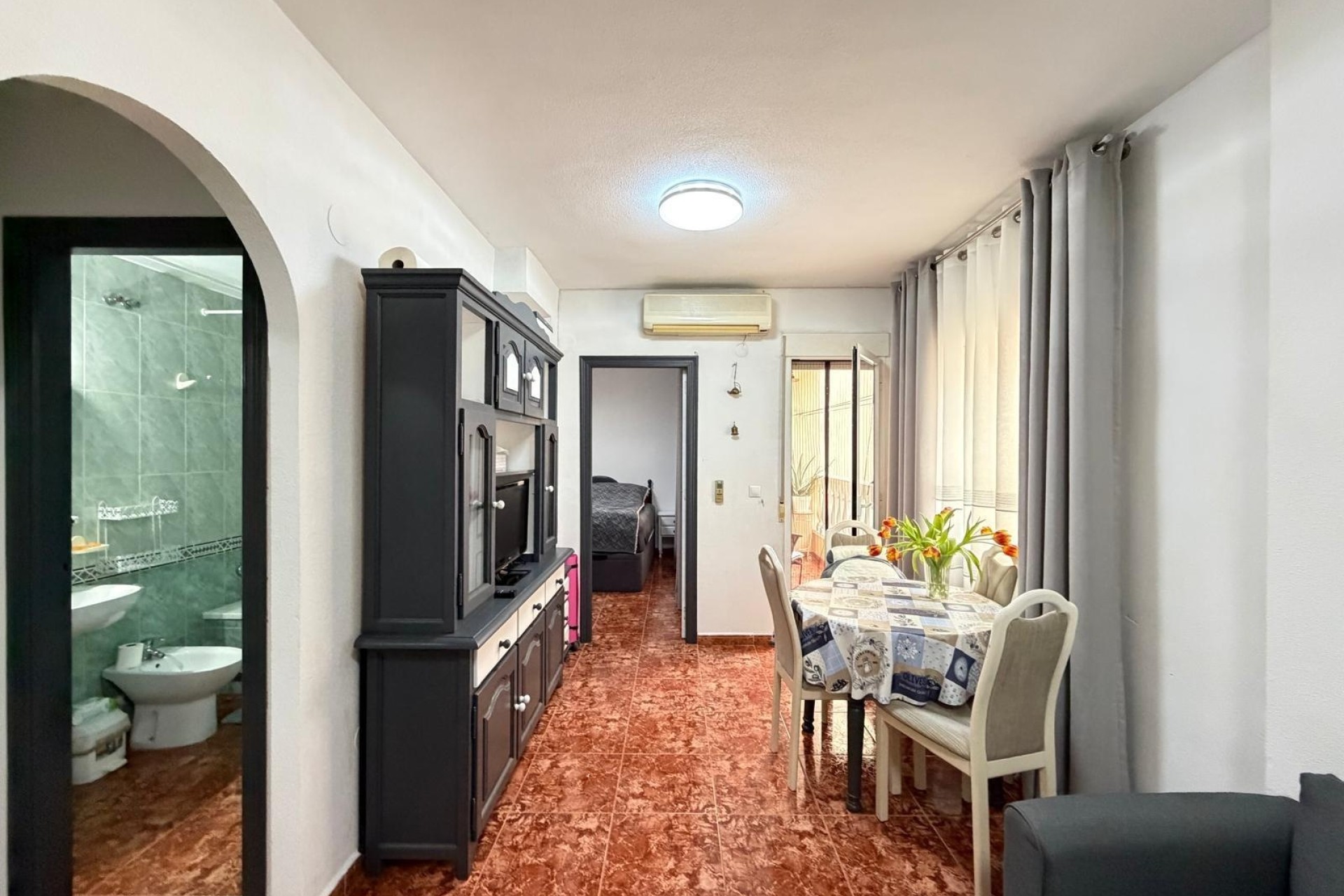 Wiederverkauf - Wohnung / Apartment -
Torrevieja - Estacion de autobuses