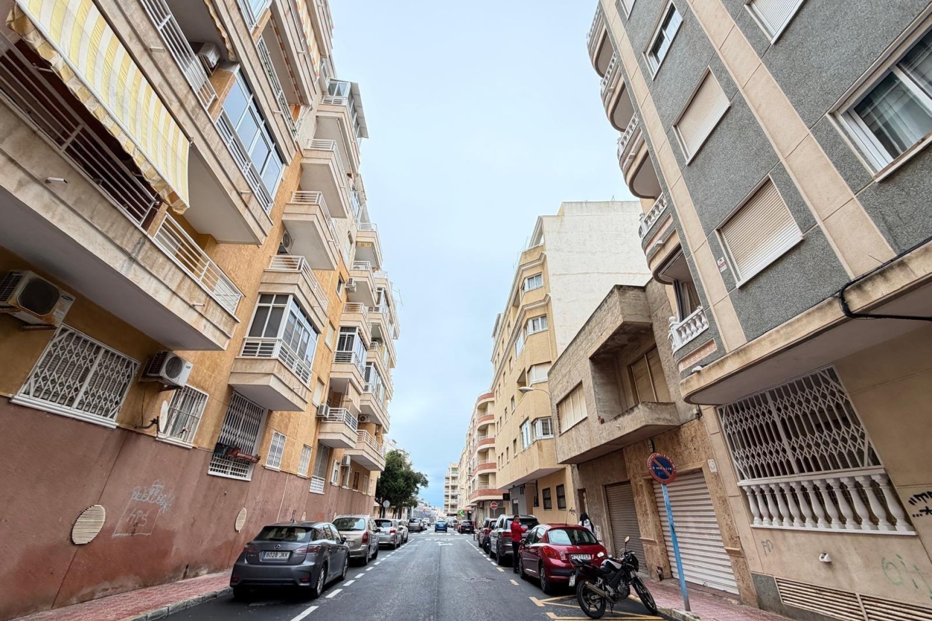 Wiederverkauf - Wohnung / Apartment -
Torrevieja - Estacion de autobuses