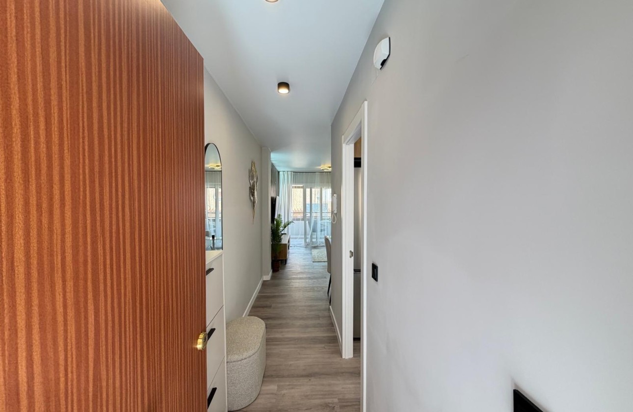 Wiederverkauf - Wohnung / Apartment -
Torrevieja - Estacion de autobuses