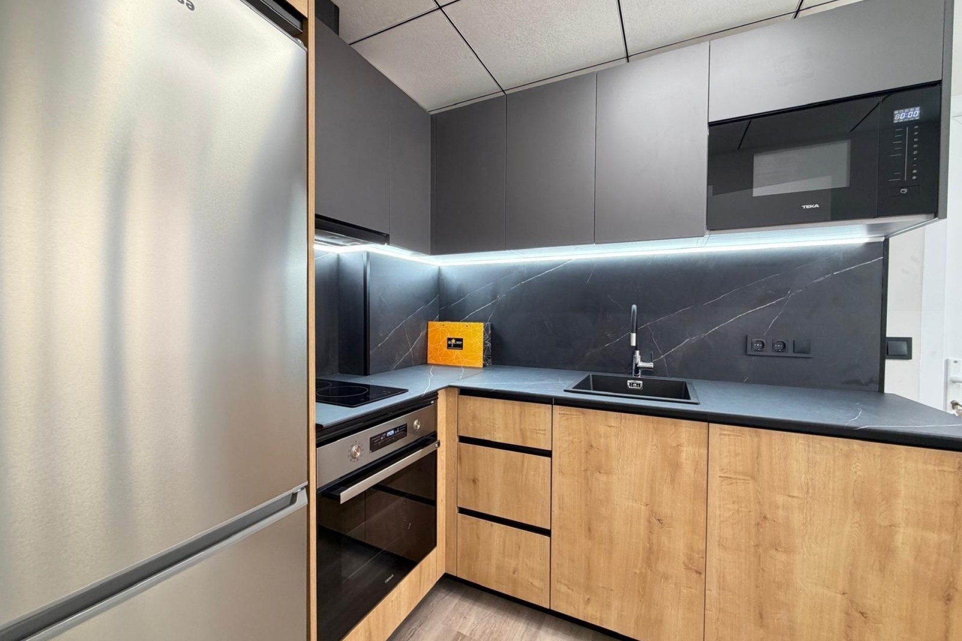 Wiederverkauf - Wohnung / Apartment -
Torrevieja - Estacion de autobuses
