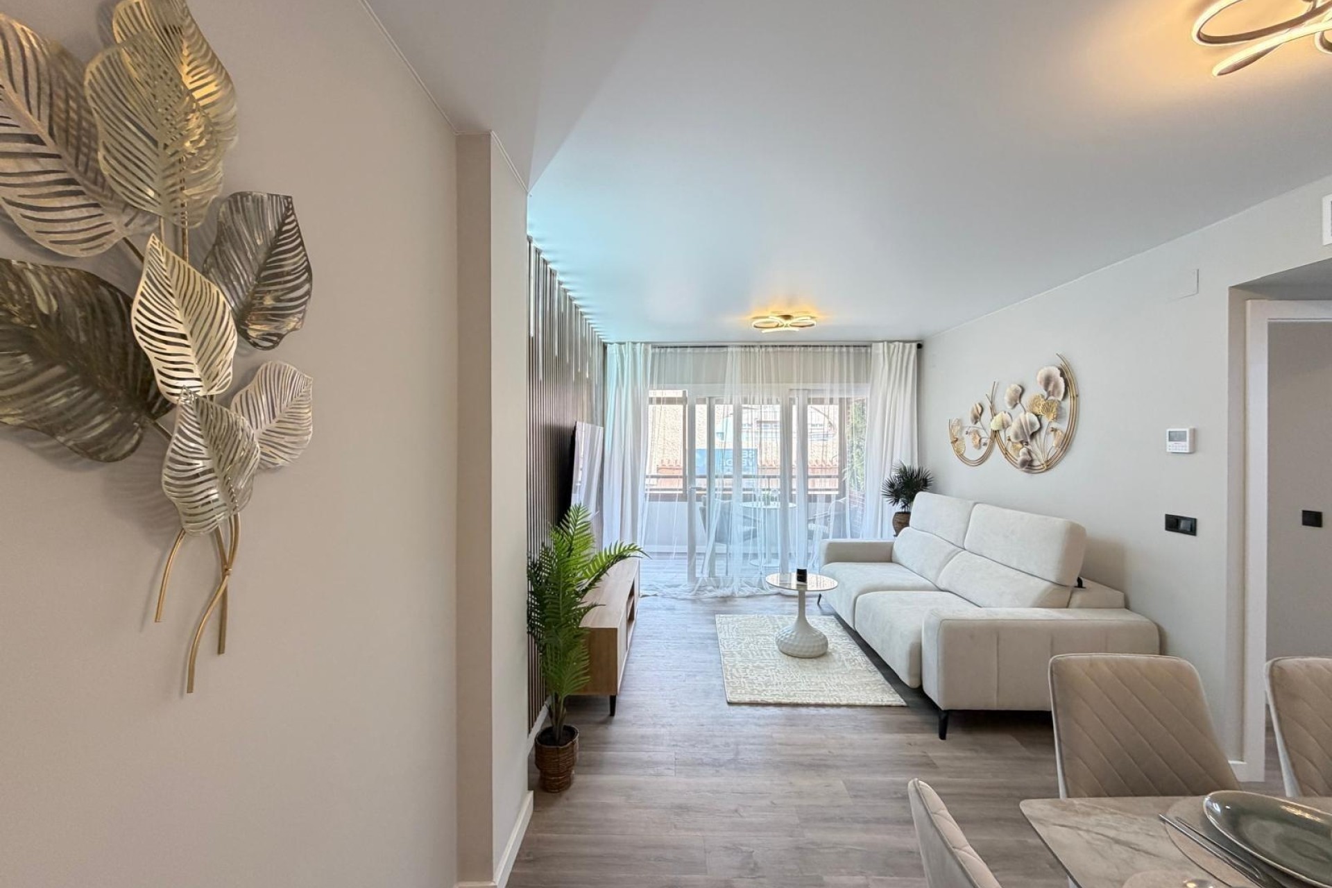 Wiederverkauf - Wohnung / Apartment -
Torrevieja - Estacion de autobuses