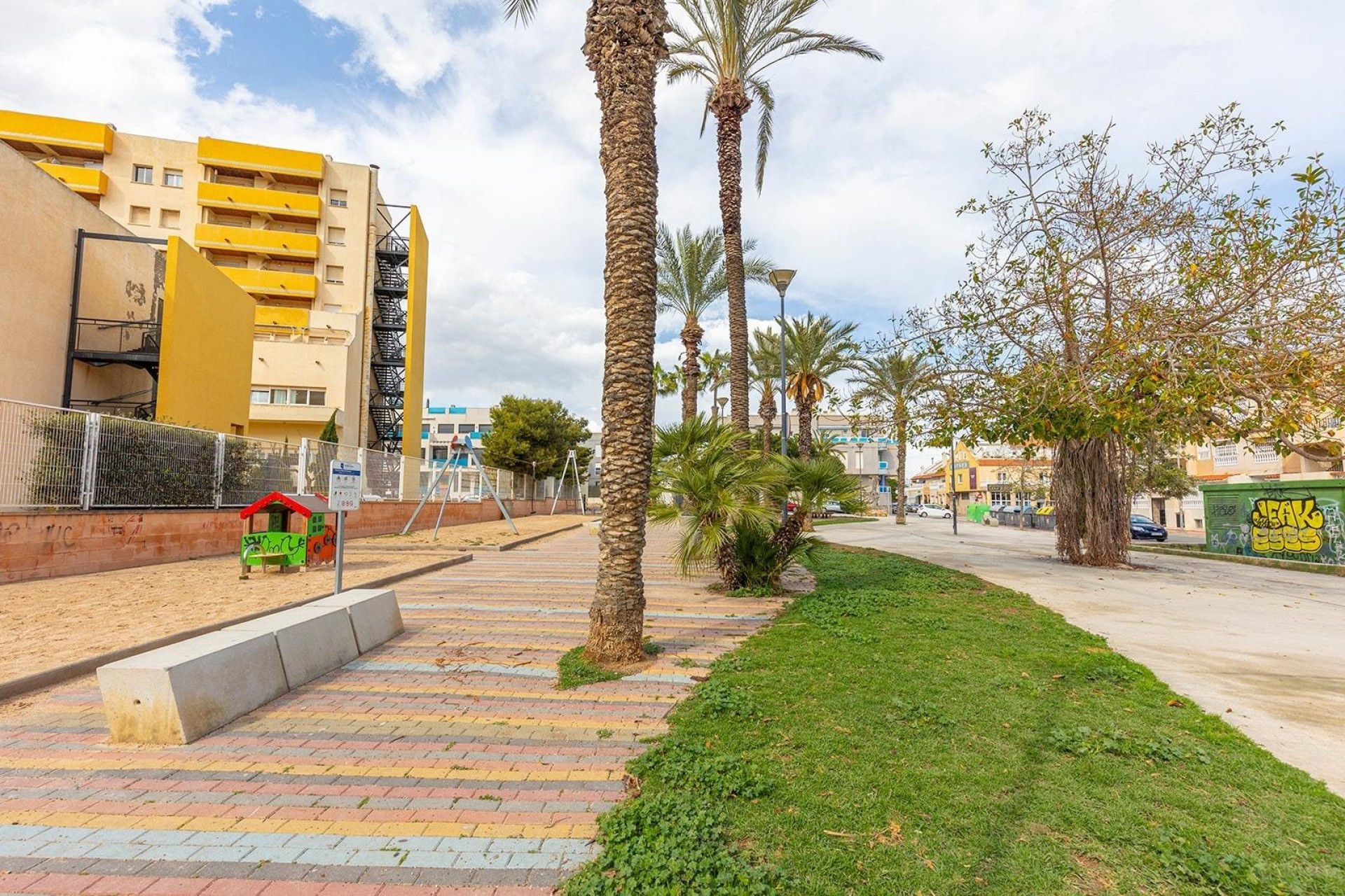 Wiederverkauf - Wohnung / Apartment -
Torrevieja - Estacion de autobuses
