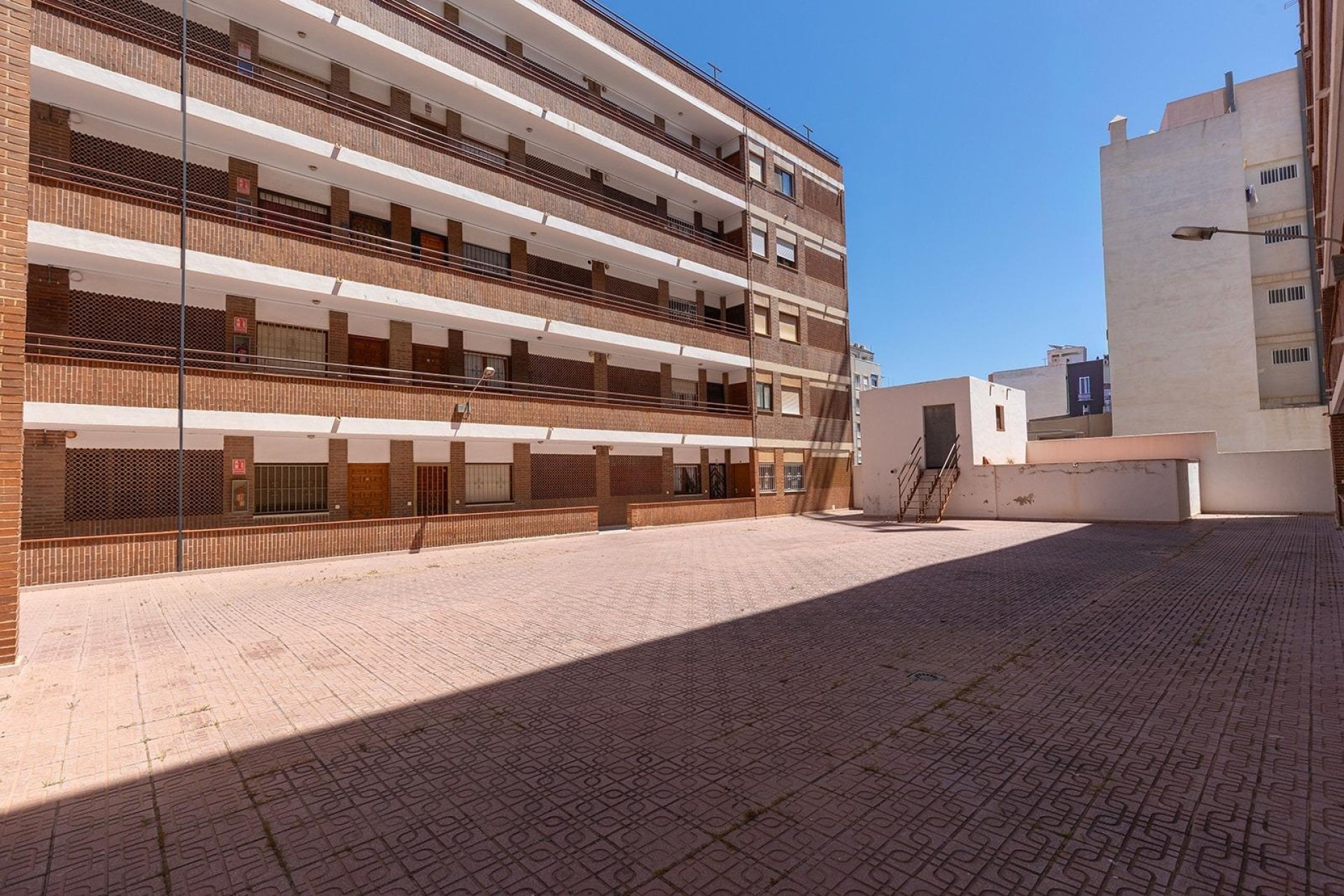 Wiederverkauf - Wohnung / Apartment -
Torrevieja - Estacion de autobuses